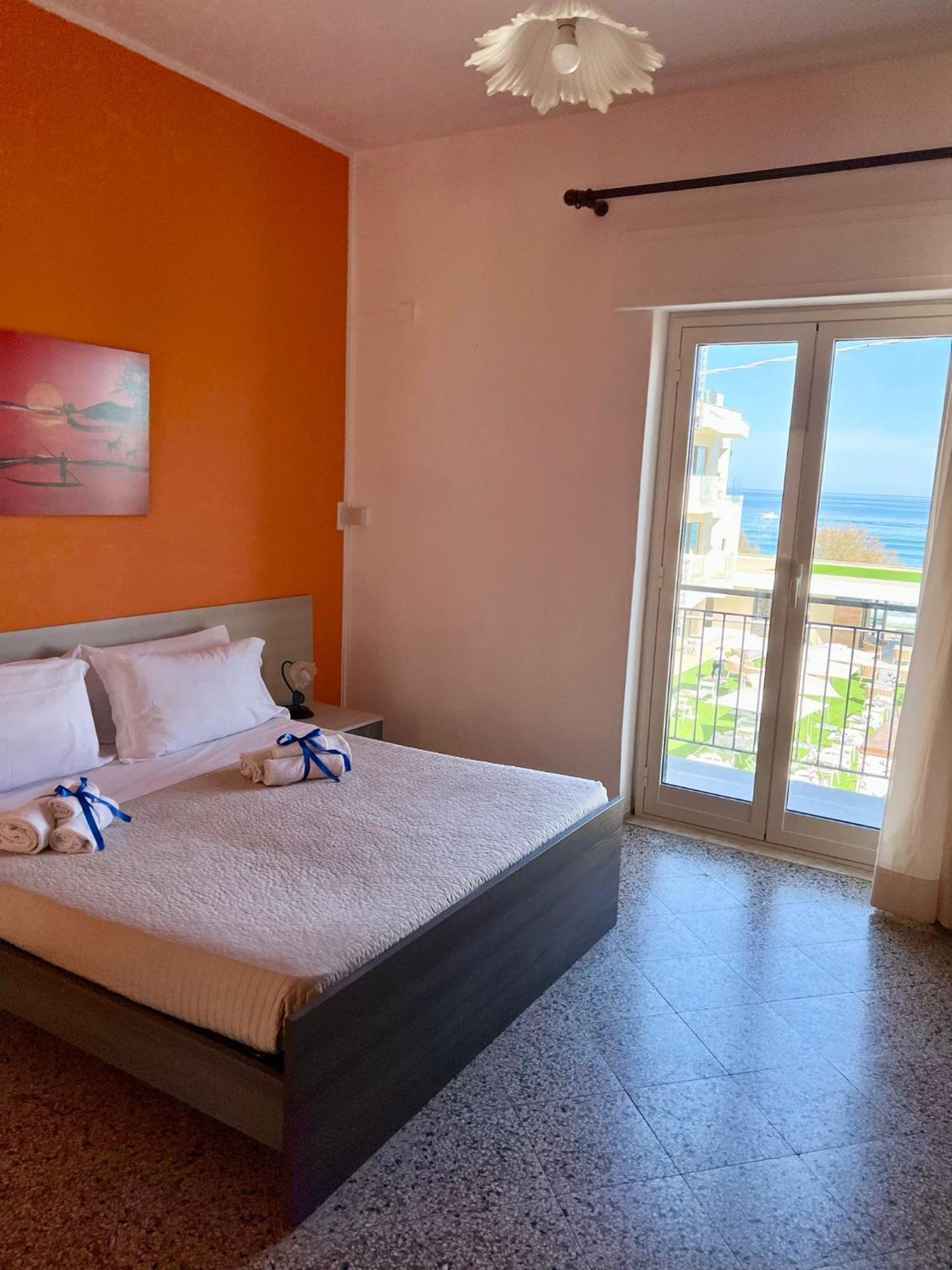 Casa Scirocco Apartment Cefalu Luaran gambar